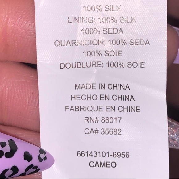 100% Silk BeBe Halter Top Cameo -New Without Tag - Picture 5 of 5